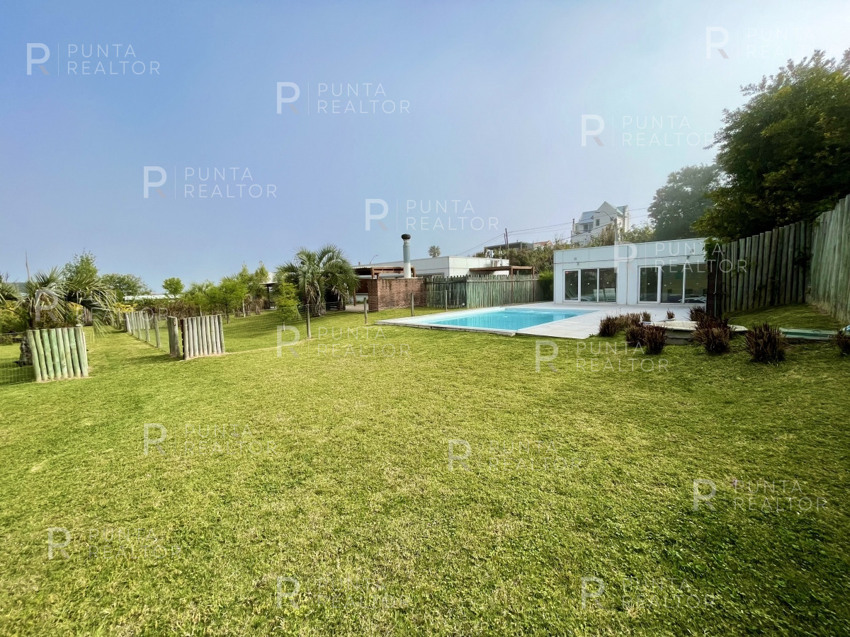 Casa ID.2031 - Casa en venta de 3 dormitorios en Balneario Buenos Aires, Manantiales, Uruguay