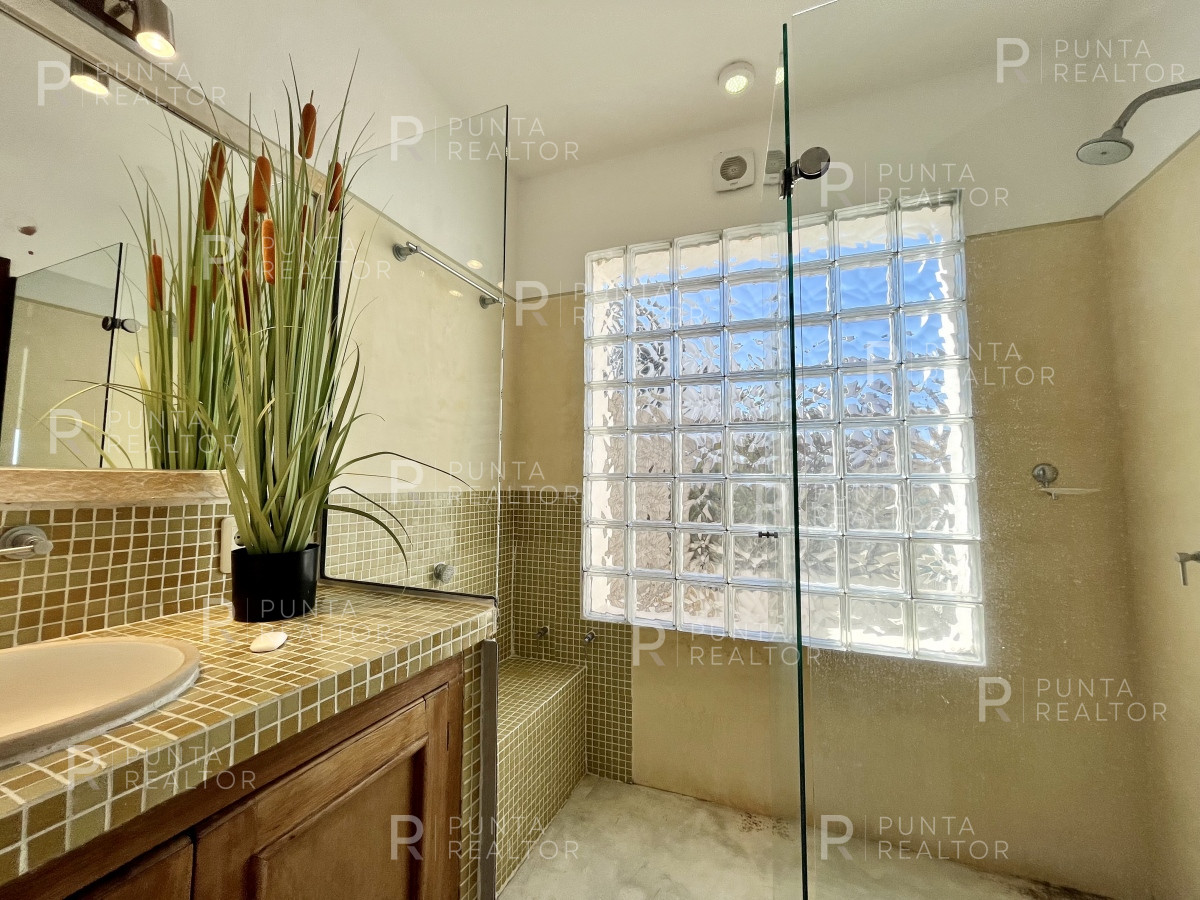 Casa ID.2153 - Casa alquiler 4 dormitorios, La Barra, Uruguay