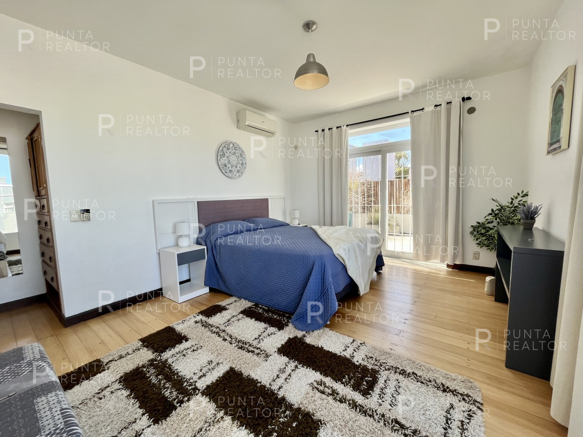 Casa ID.2153 - Casa alquiler 4 dormitorios, La Barra, Uruguay