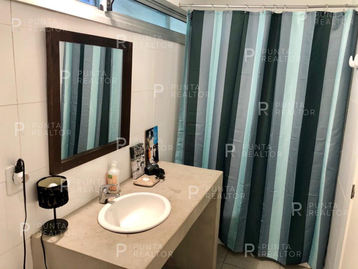 Casa ID.535 - Casa Venta, 3 dormitorios, 2 baños, El Tesoro, La Barra