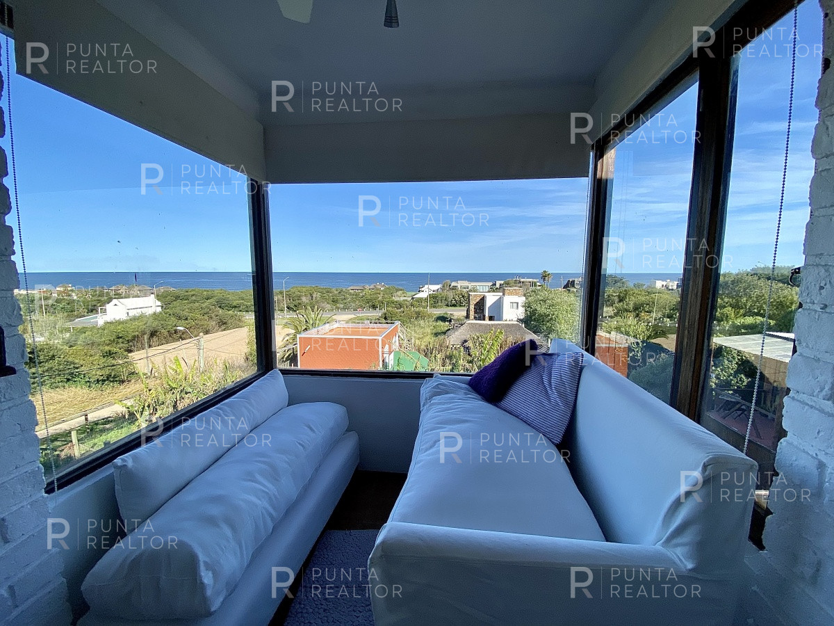 Casa ID.807 - Casa Venta 5 dormitorios, Altos de Punta Piedras, Manantiales, Uruguay
