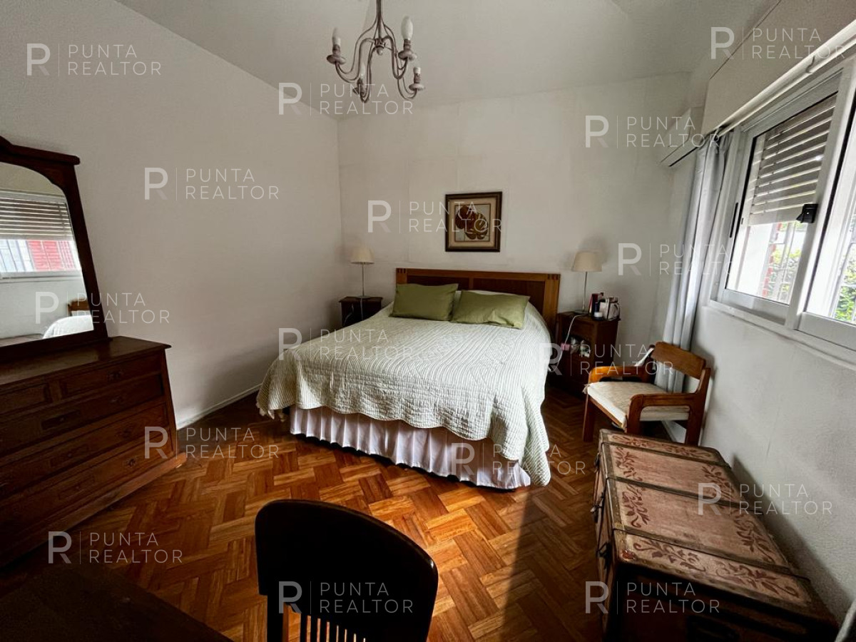 Casa ID.2454 - Casa Alquiler, 3 Dormitorios, Pileta climatizada, Playa Mansa, Punta del Este, Uruguay