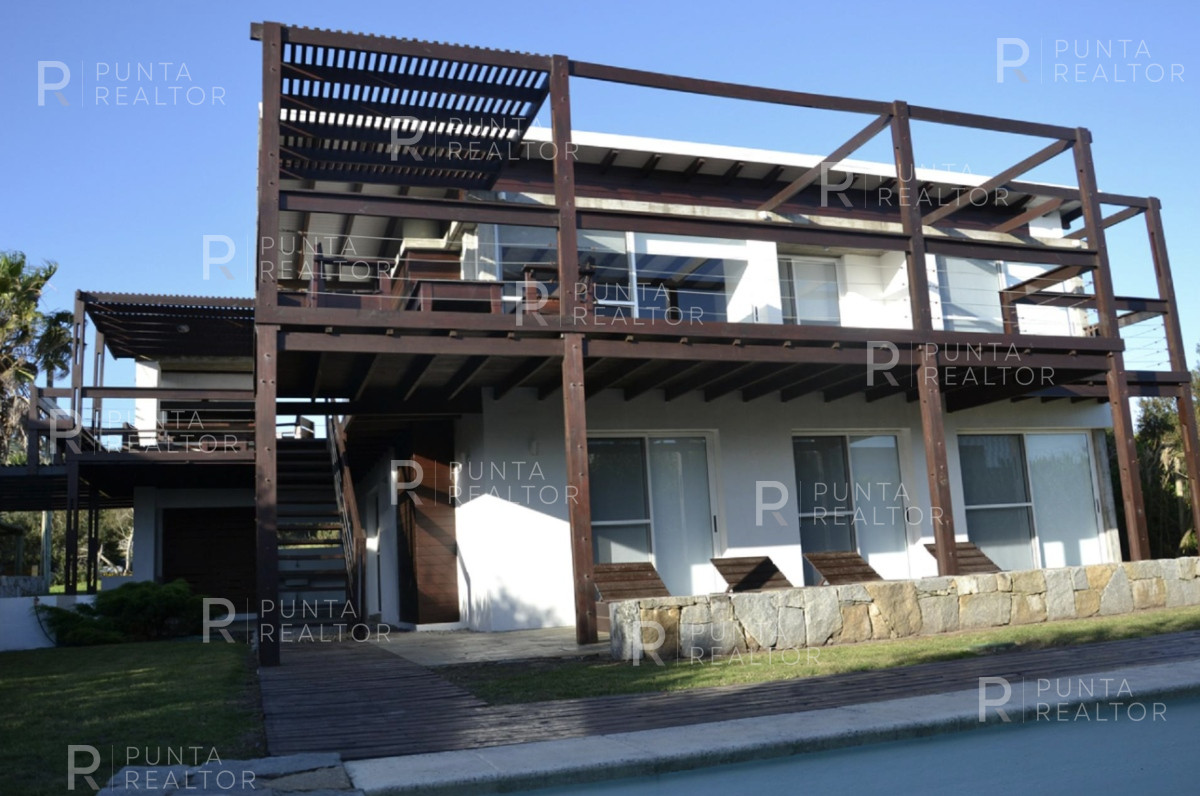 Casa ID.2155 - Casa venta 5 dormitorios, pileta, El Chorro, Manantiales, Uruguay