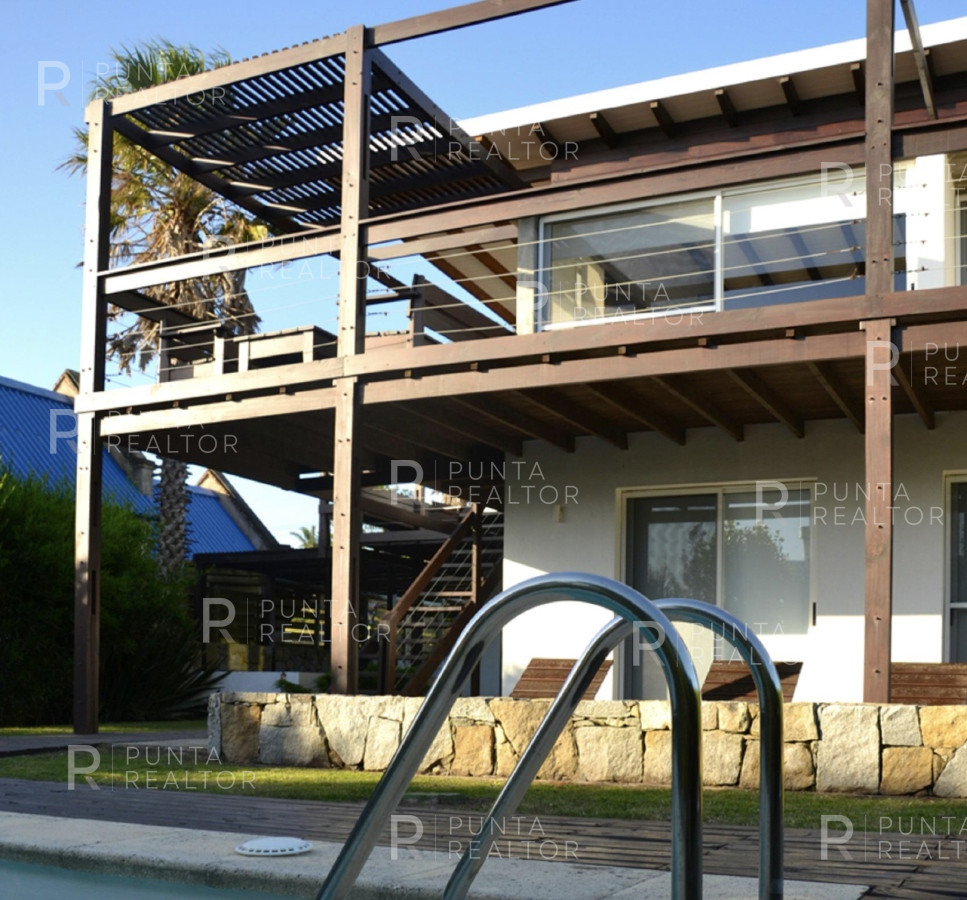Casa ID.2155 - Casa venta 5 dormitorios, pileta, El Chorro, Manantiales, Uruguay