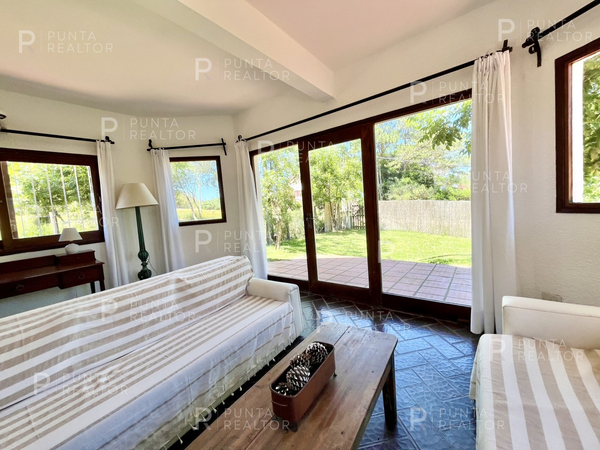 Casa ID.1874 - Gran casa en venta en El Chorro, Manantiales, Uruguay