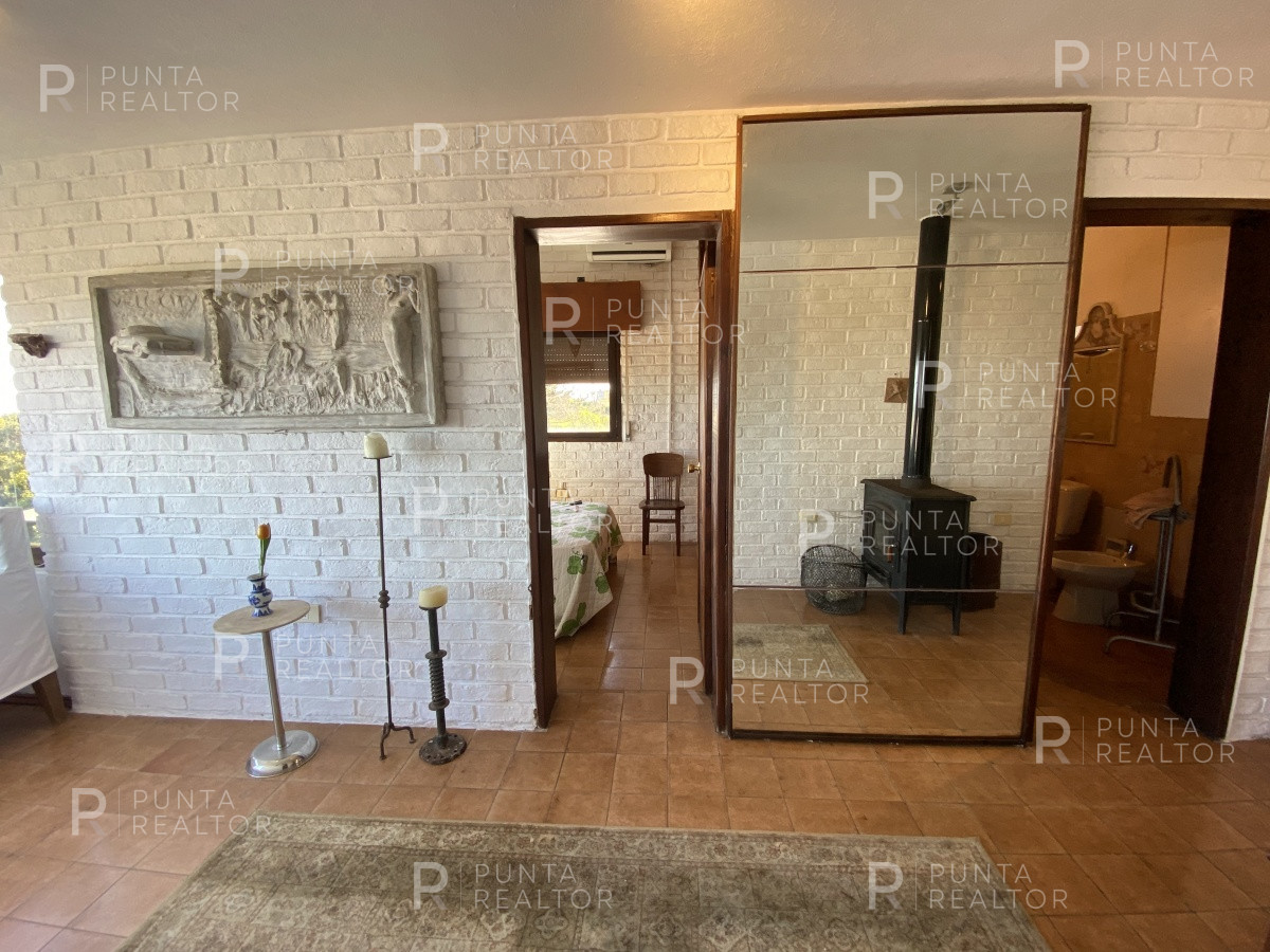 Casa ID.807 - Casa Venta 5 dormitorios, Altos de Punta Piedras, Manantiales, Uruguay