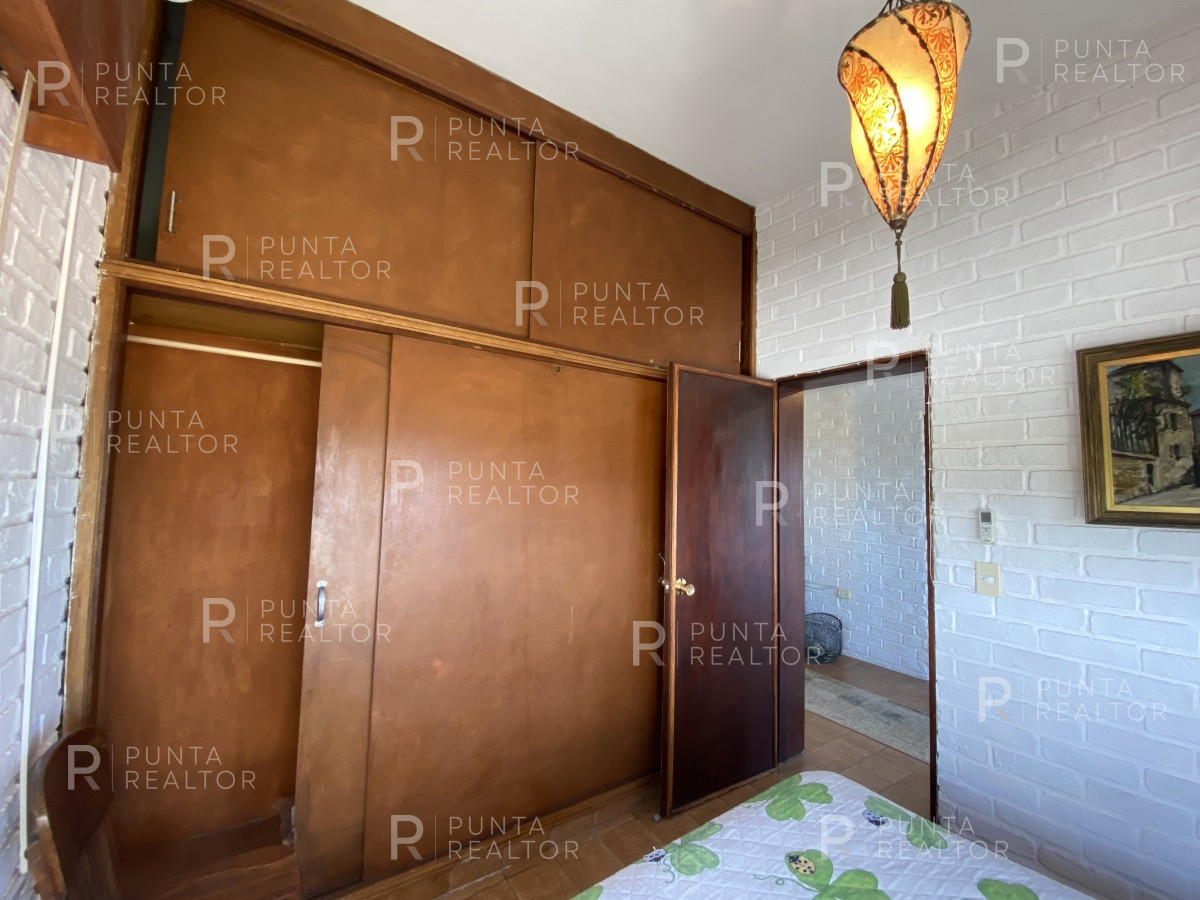 Casa ID.807 - Casa Venta 5 dormitorios, Altos de Punta Piedras, Manantiales, Uruguay