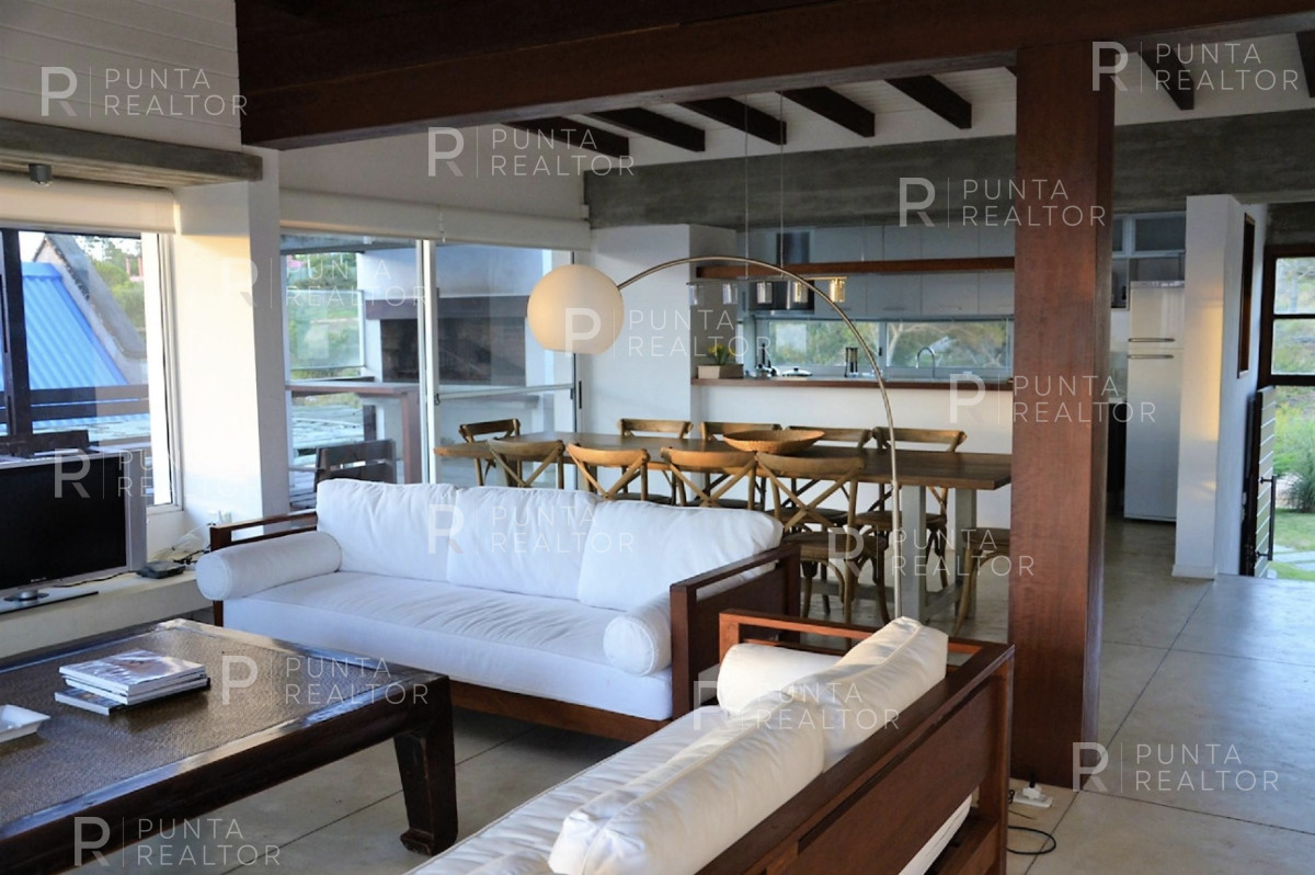 Casa ID.2155 - Casa venta 5 dormitorios, pileta, El Chorro, Manantiales, Uruguay