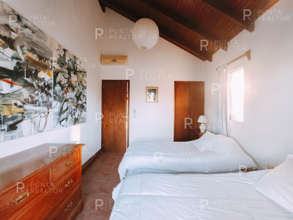 Casa ID.158 - Casa Alquiler, 4 Dormitorios, Pileta, Arenas de José Ignacio, José Ignacio, Uruguay