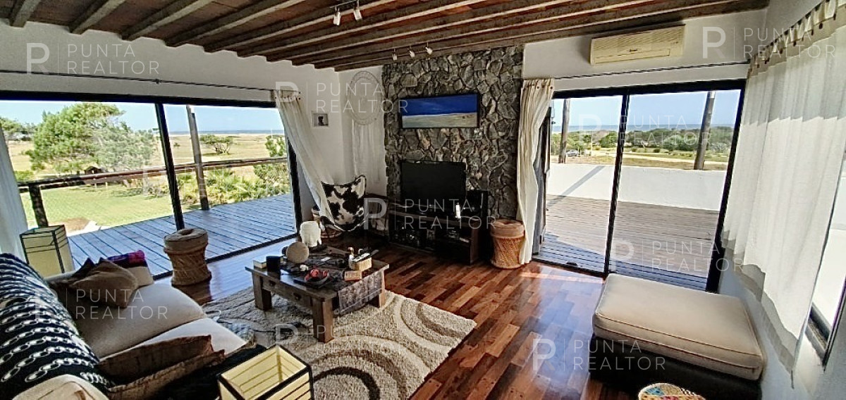 Casa ID.1318 - Casa Venta 4 dormitorios, Pileta, Arenas de José Ignacio, José Ignacio, Uruguay
