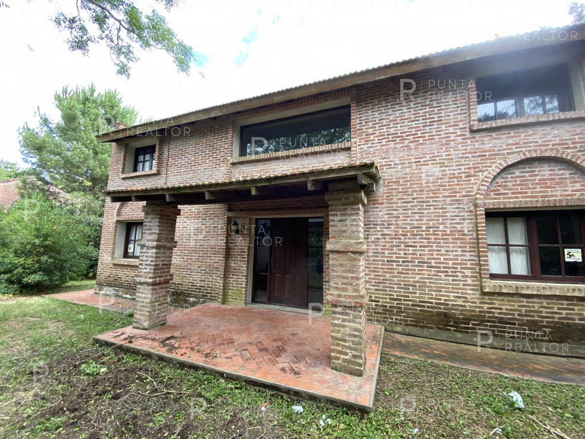 Casa ID.480 - Casa alquiler 6 dormitorios, La Barra, Uruguay