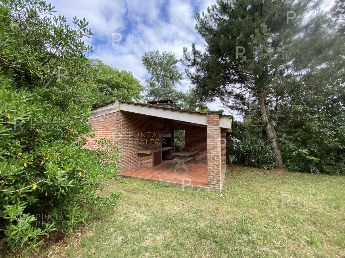 Casa ID.480 - Casa alquiler 6 dormitorios, La Barra, Uruguay