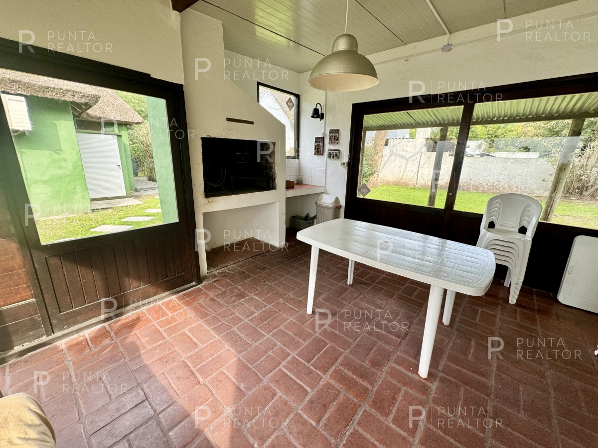 Casa ID.1935 - Casa en venta de 3 dormitorios en El Tesoro, La Barra, Uruguay