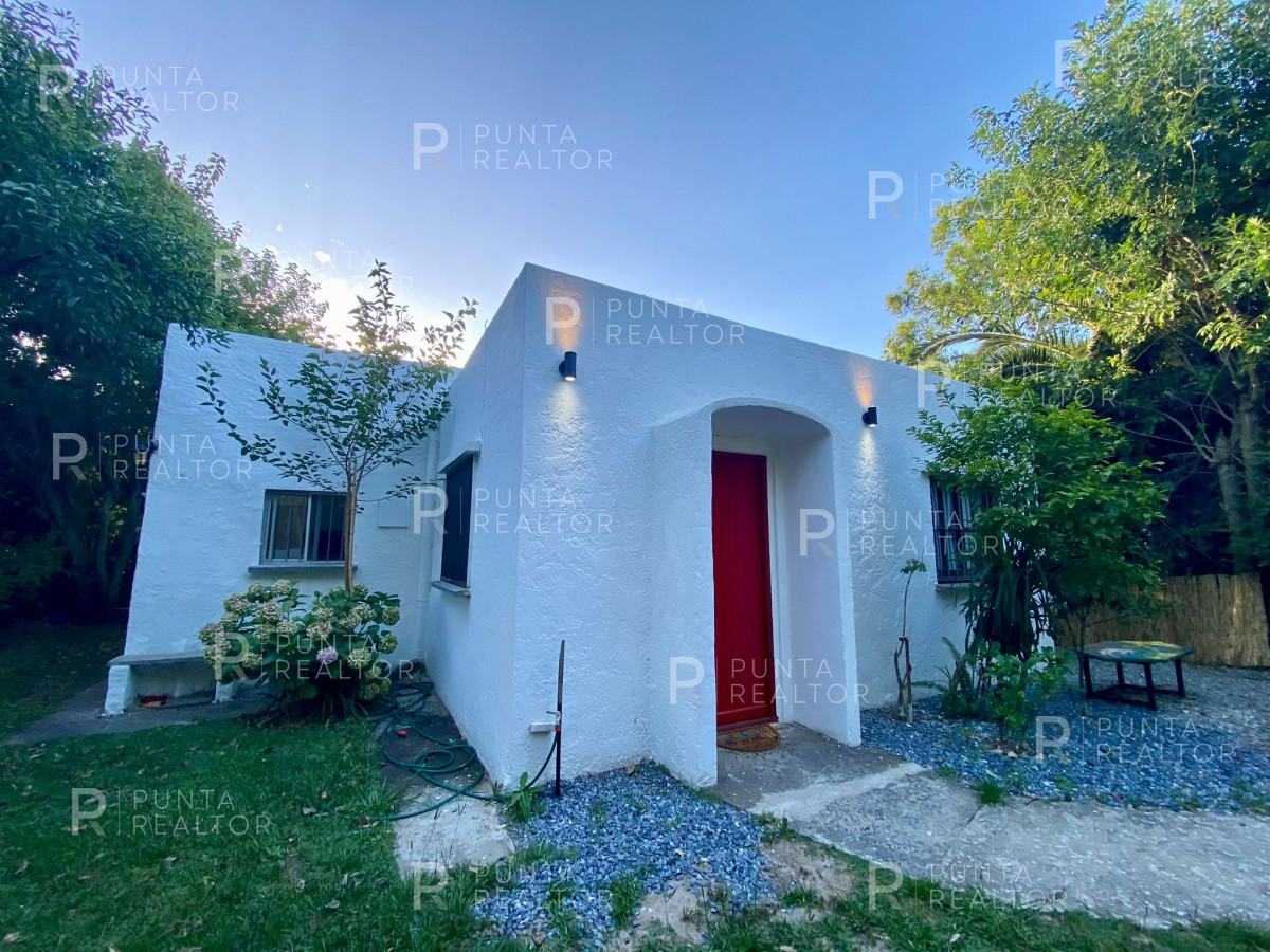 Casa ID.1956 - Casa en venta de 3 dormitorios en El Tesoro, La Barra, Uruguay 