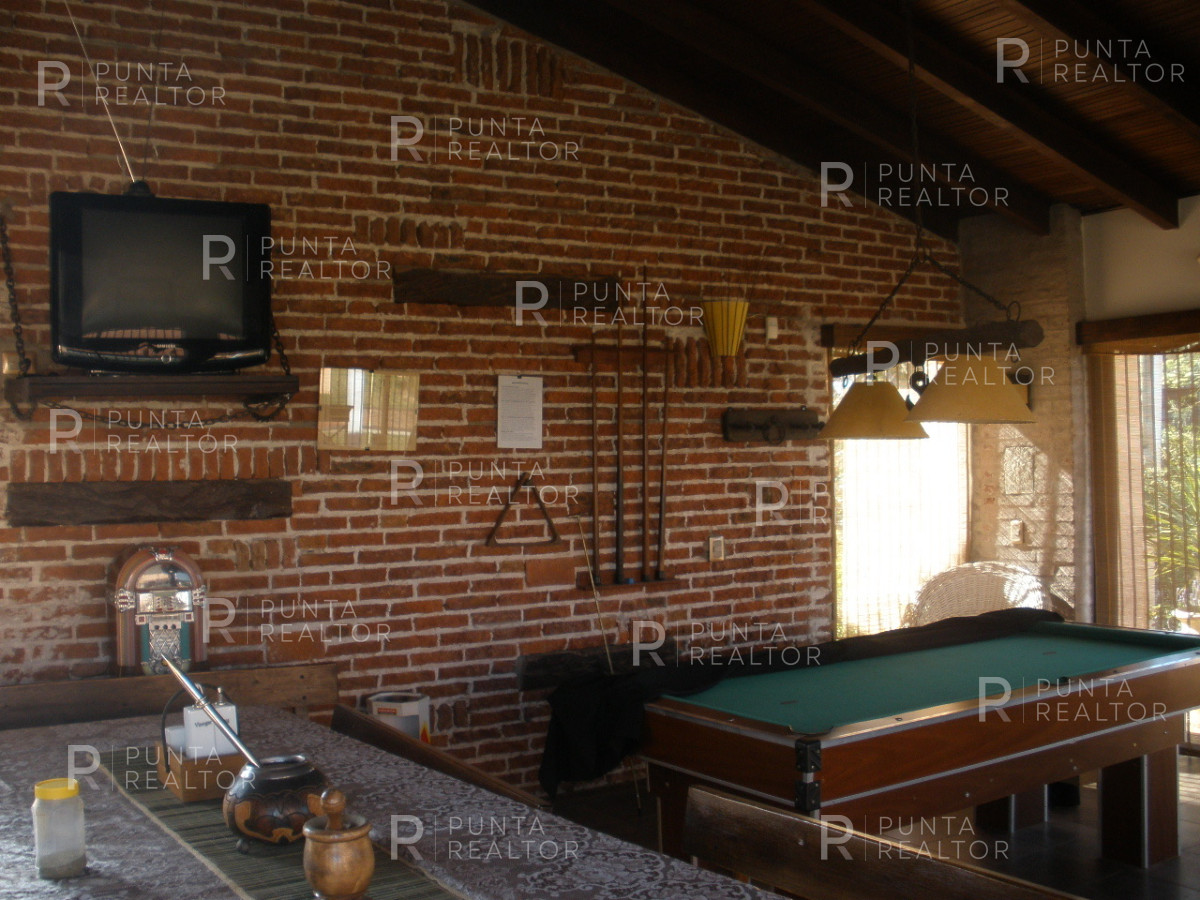 Casa ID.163 - Casa alquiler 4 dormitorios, pileta, Manantiales, Uruguay