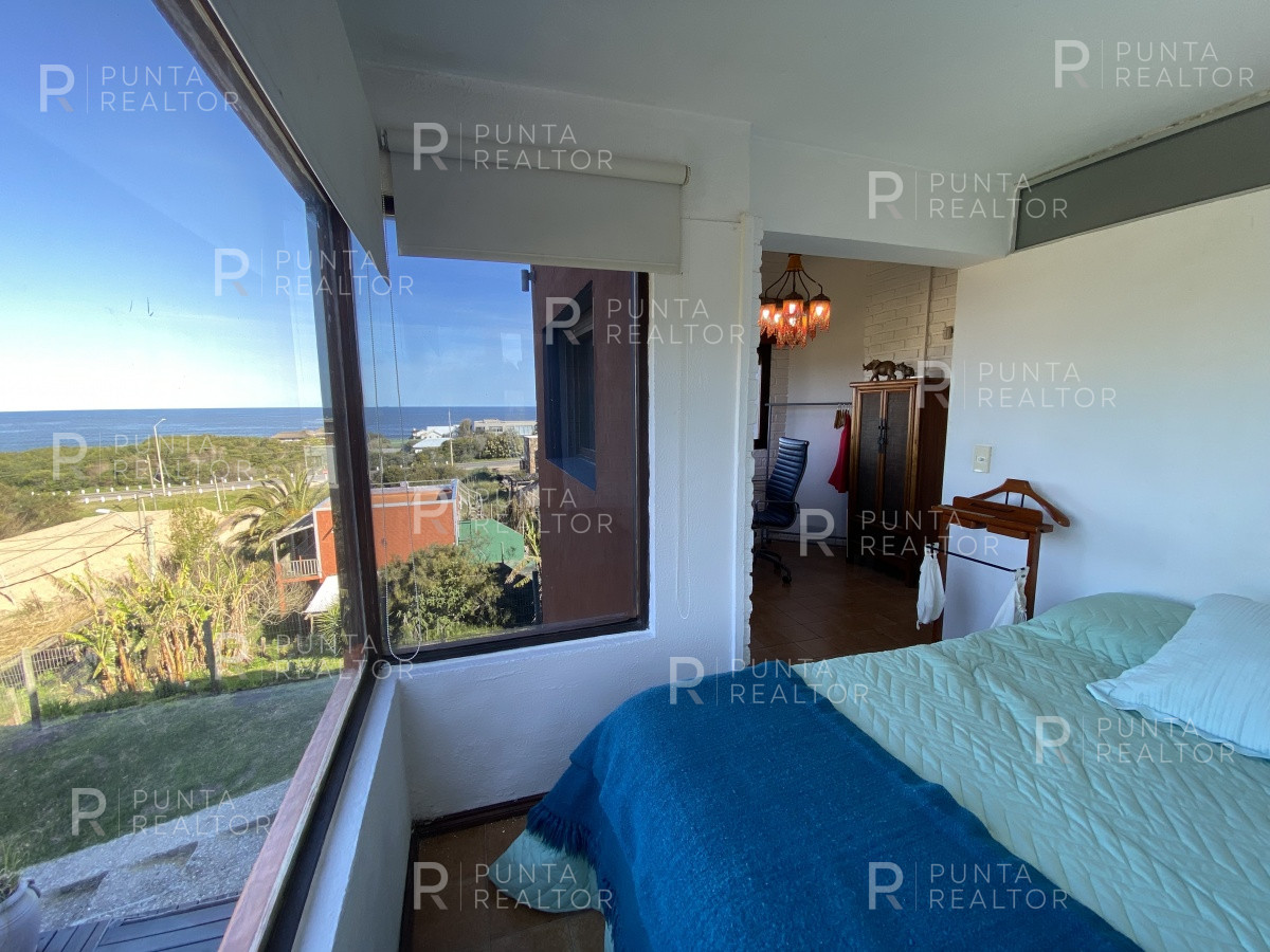 Casa ID.807 - Casa Venta 5 dormitorios, Altos de Punta Piedras, Manantiales, Uruguay