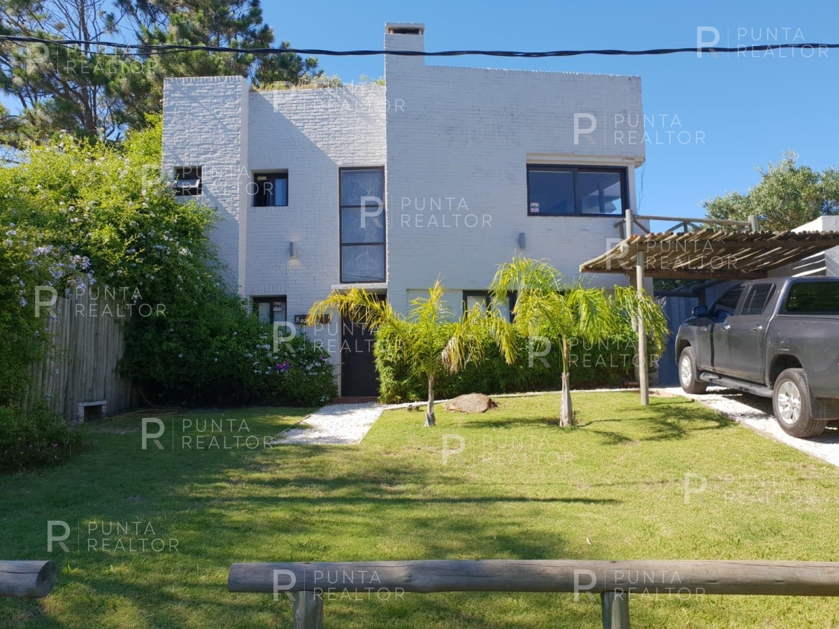Casa ID.42 - Casa Venta 4 Dormitorios, Montoya, La Barra, Manantiales, Uruguay
