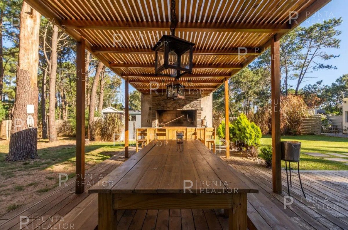 Casa ID.1773 - Venta casa 4 dormitorios La Barra, Uruguay 