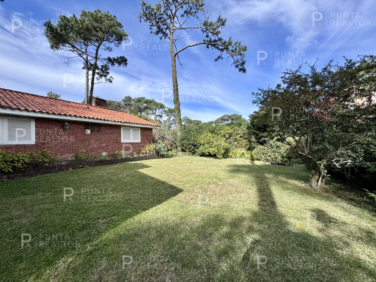 Casa ID.2339 - Casa Venta, 5 dormitorios, Punta del Este, Uruguay