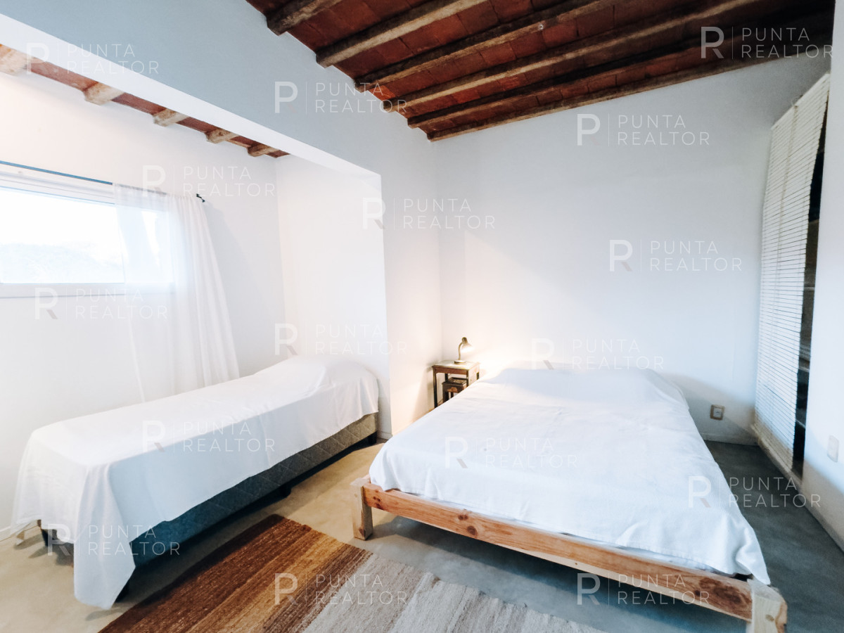 Casa ID.158 - Casa Alquiler, 4 Dormitorios, Pileta, Arenas de José Ignacio, José Ignacio, Uruguay