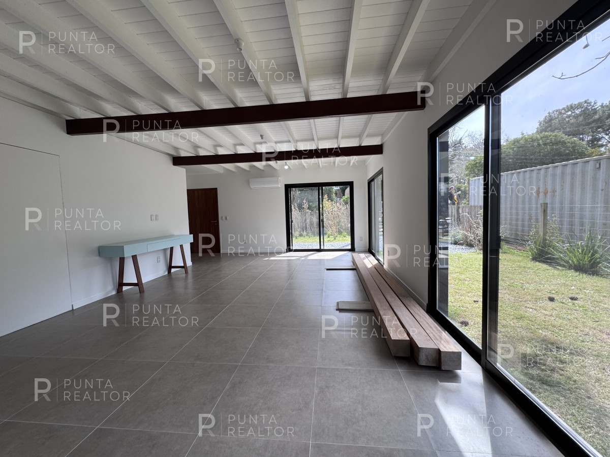 Casa ID.2011 - Casa venta, 3 dormitorios, El Tesoro, La Barra, Uruguay