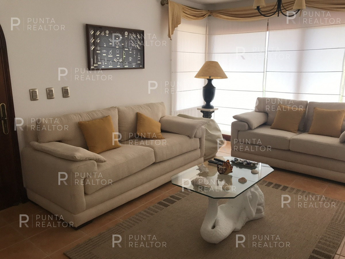 Casa ID.163 - Casa alquiler 4 dormitorios, pileta, Manantiales, Uruguay