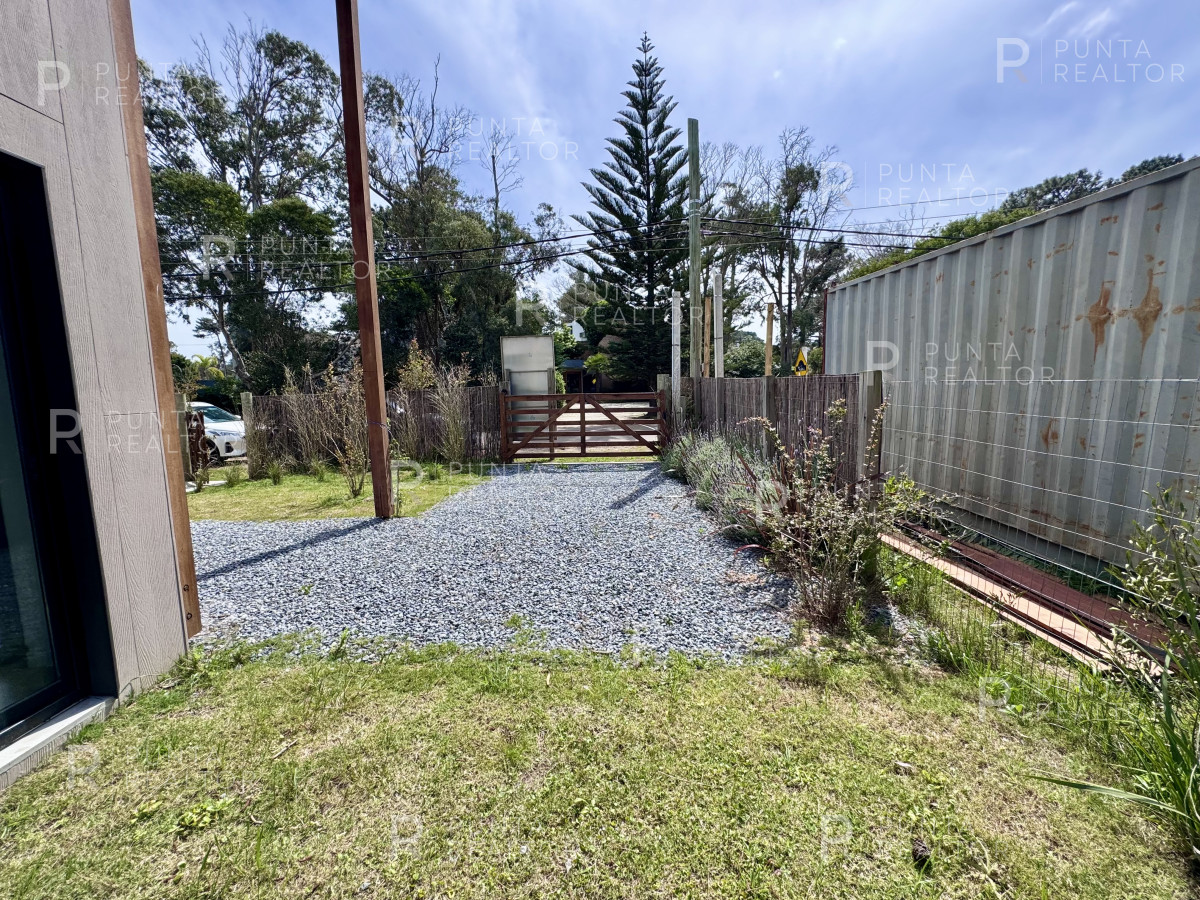 Casa ID.2011 - Casa venta, 3 dormitorios, El Tesoro, La Barra, Uruguay
