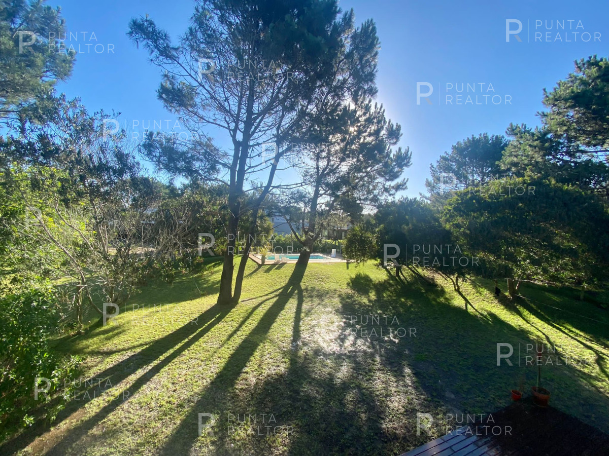 Casa ID.2055 - Casa Alquiler, 4 dormitorios, Pileta, Arenas de José Ignacio, Uruguay