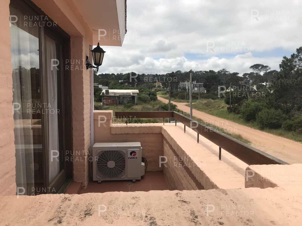 Casa ID.163 - Casa alquiler 4 dormitorios, pileta, Manantiales, Uruguay
