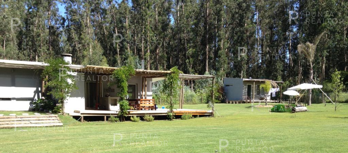 Casa ID.535 - Casa Venta, 3 dormitorios, 2 baños, El Tesoro, La Barra