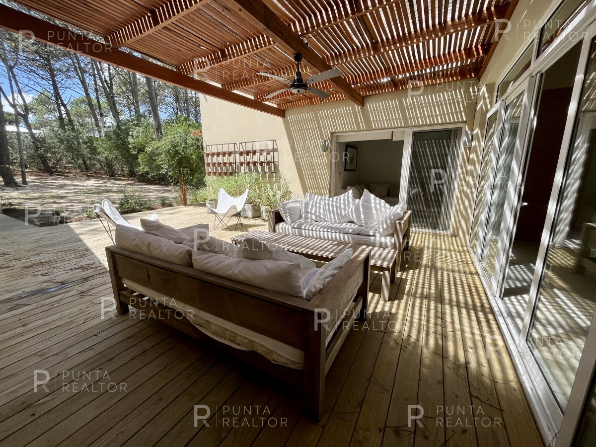 Casa ID.1399 - Casa de 5 dormitorios en venta en Pinar del Faro, José Ignacio, Uruguay
