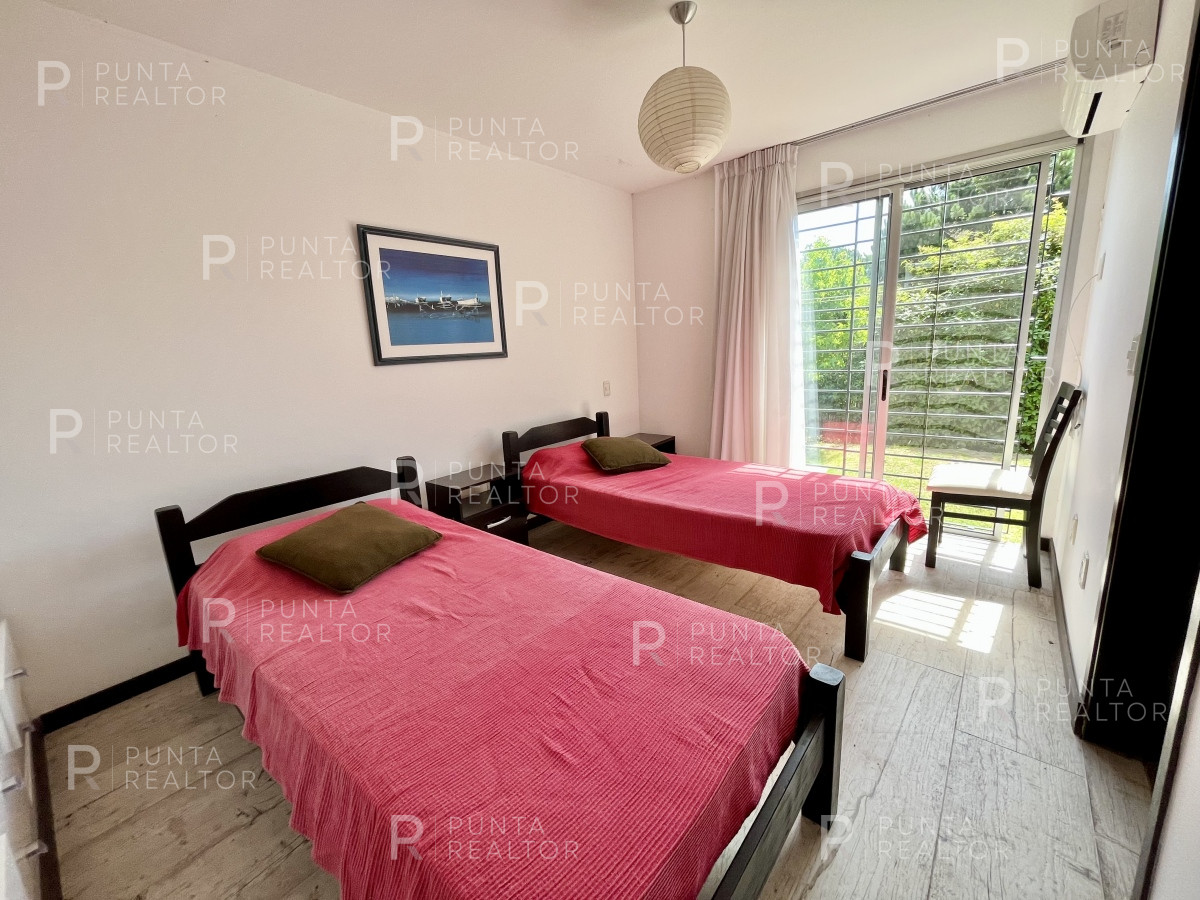 Casa ID.746 - Casa en alquiler 4 dormitorios, Pileta, La Barra, Uruguay 