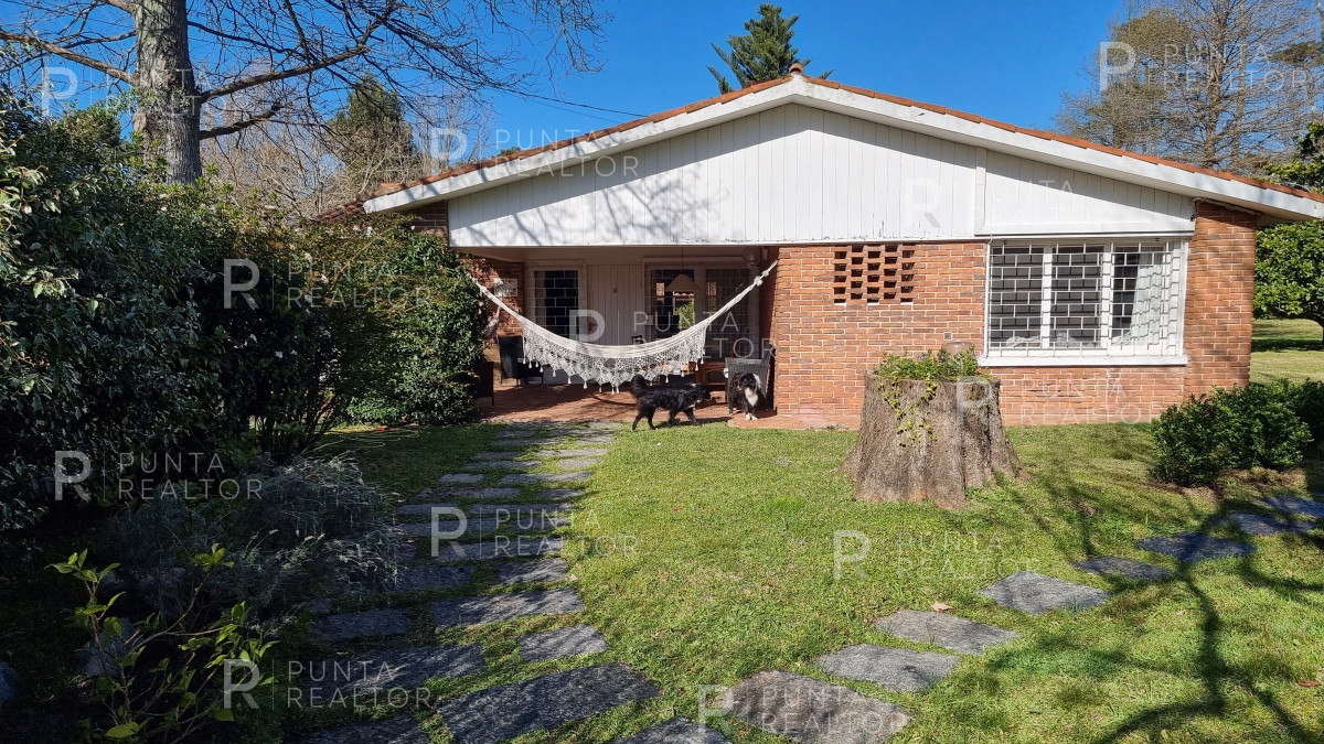 Casa ID.2093 - Casa Alquiler, Pileta,  San Rafael, Punta del Este, Uruguay
