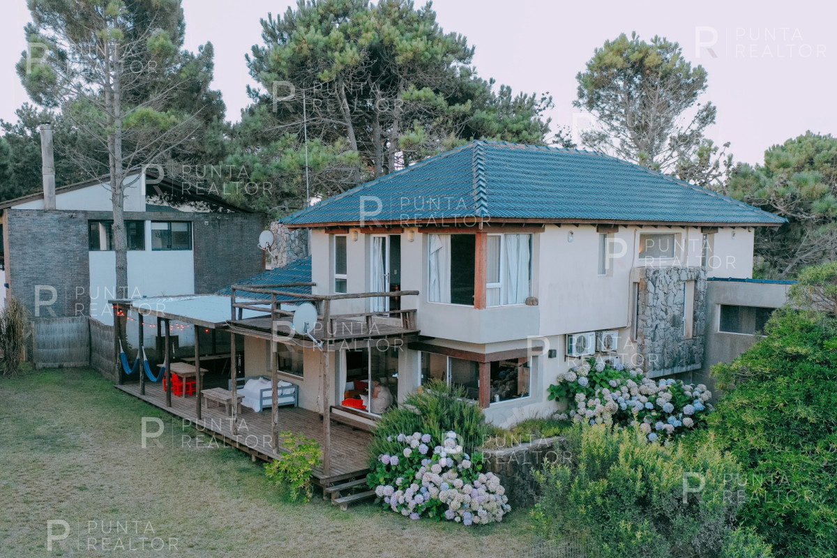 Casa ID.158 - Casa Alquiler, 4 Dormitorios, Pileta, Arenas de José Ignacio, José Ignacio, Uruguay