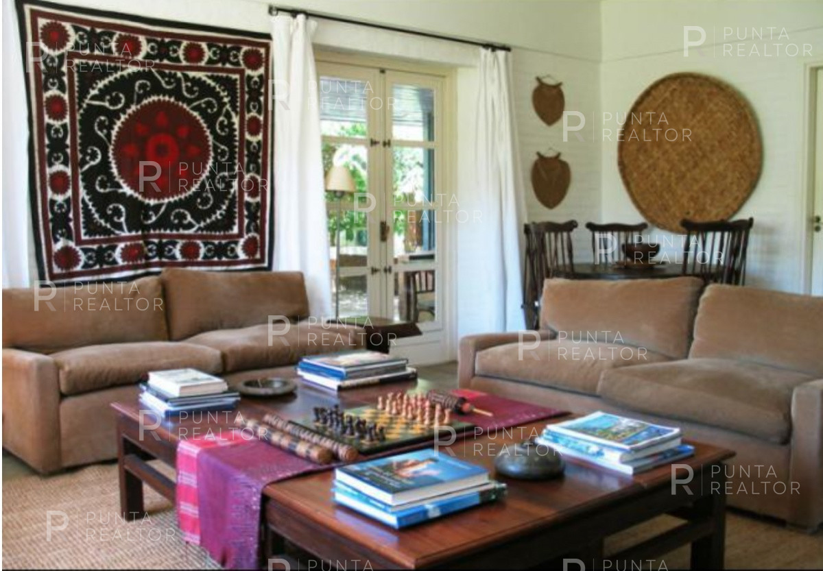 Casa ID.144 - Casa Venta, 4 dormitorios, La Barra, Uruguay