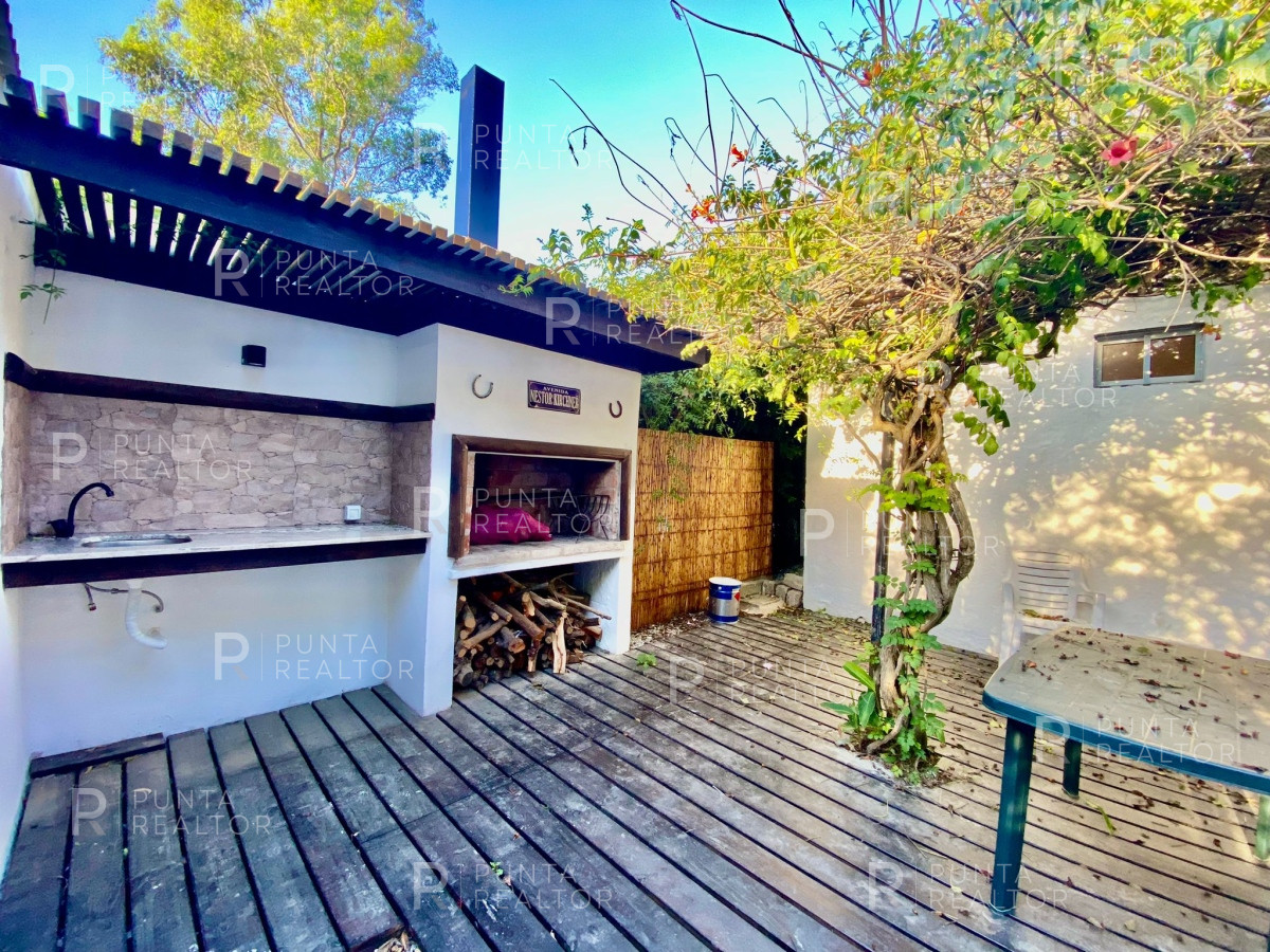 Casa ID.1956 - Casa en venta de 3 dormitorios en El Tesoro, La Barra, Uruguay 