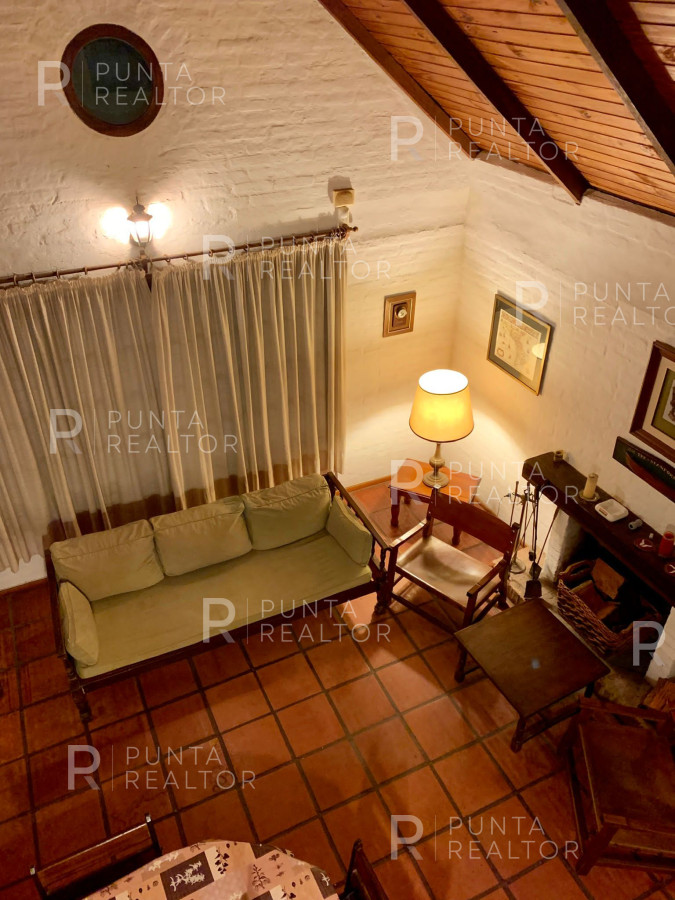 Casa ID.1371 - Alquiler Casa, 4 Dormitorios, El Tesoro, La Barra, Punta del Este