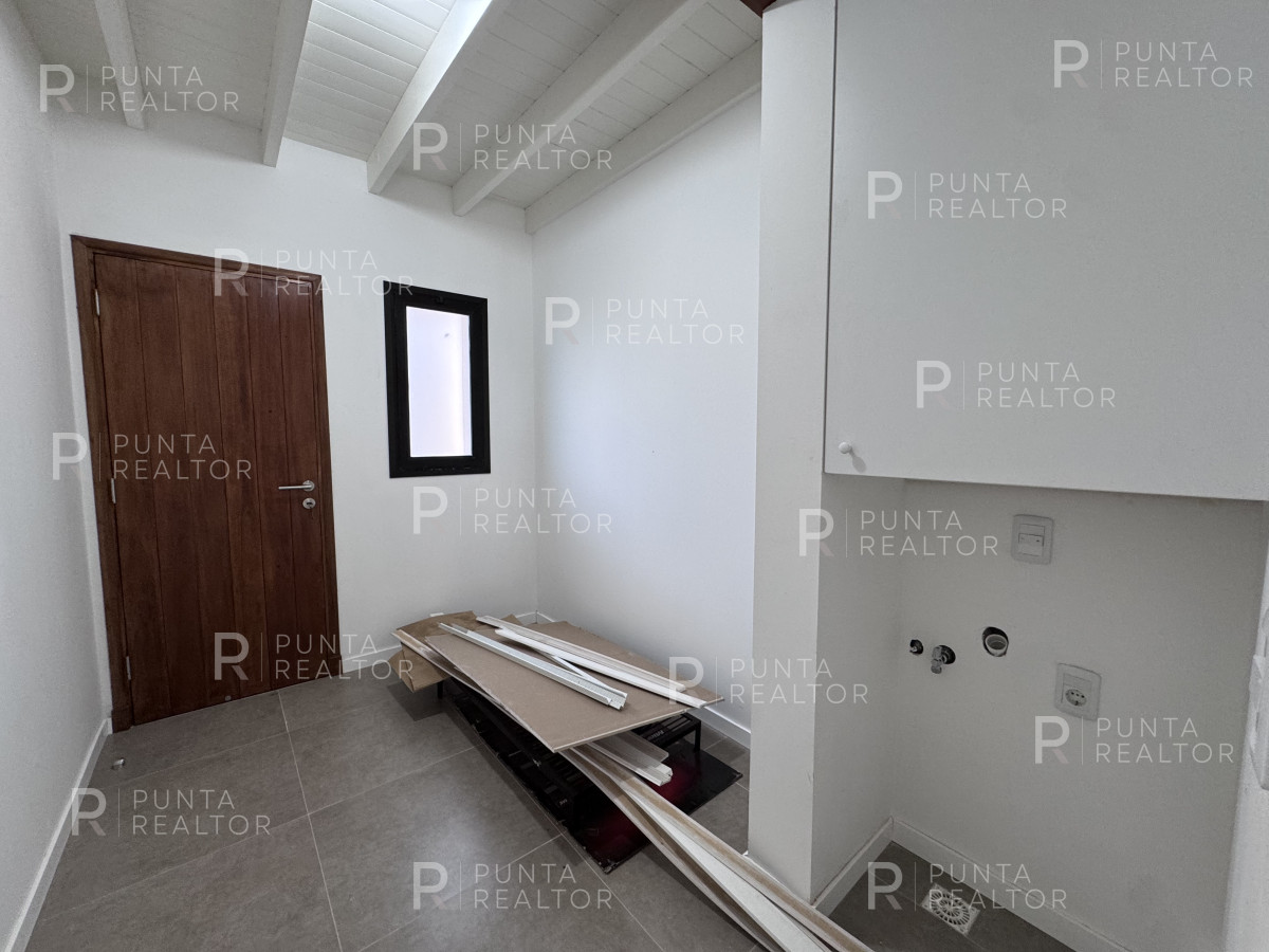 Casa ID.2011 - Casa venta, 3 dormitorios, El Tesoro, La Barra, Uruguay