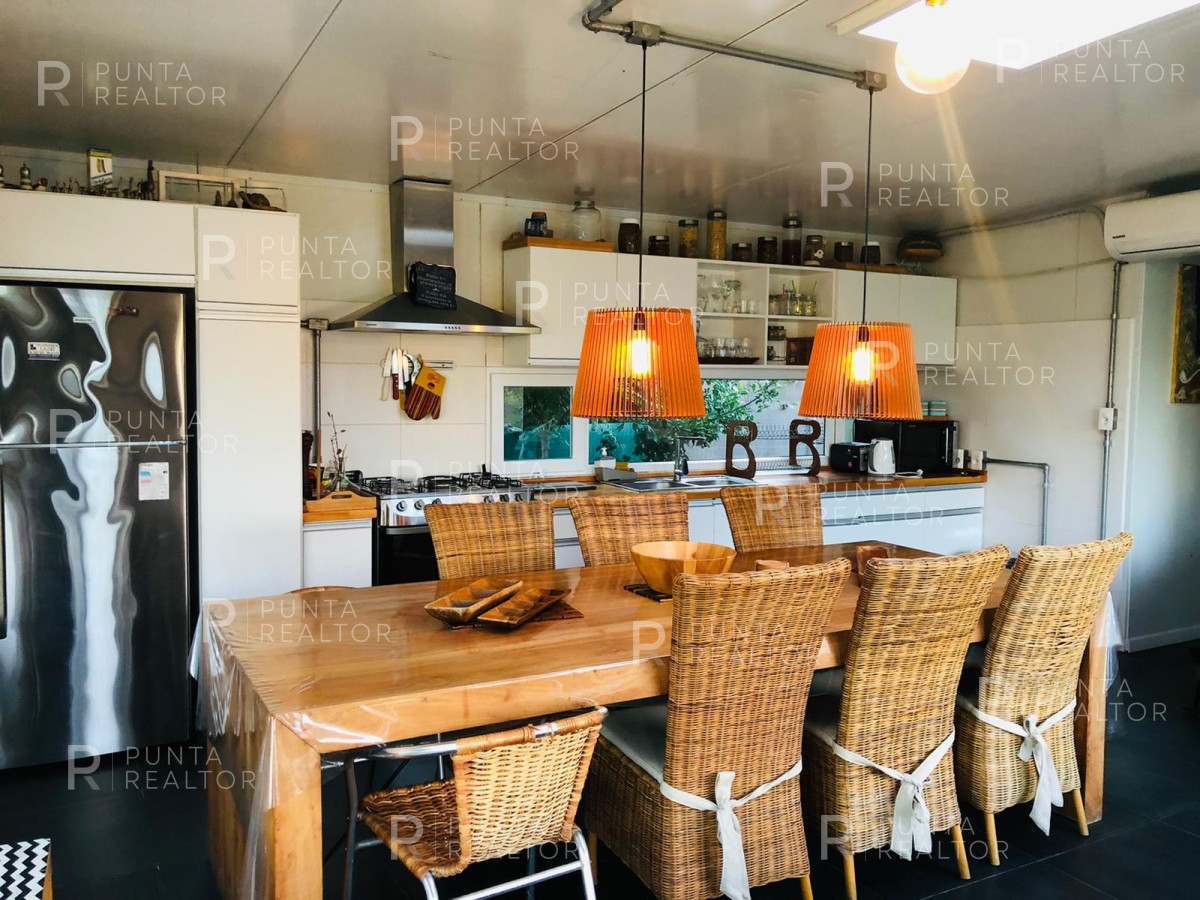 Casa ID.399 - Casa Alquiler, 2 dormitorios, El Tesoro, La Barra, Uruguay