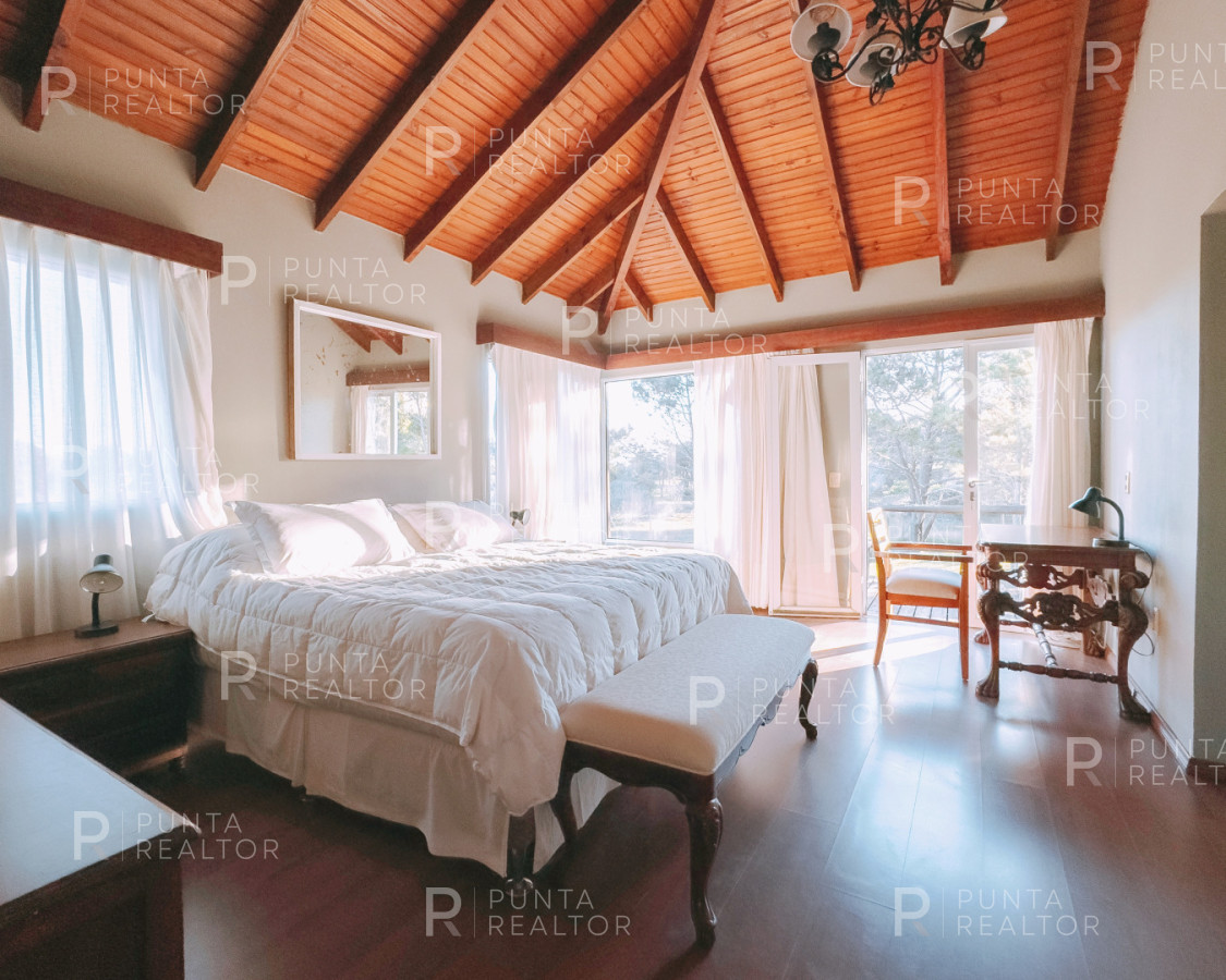 Casa ID.158 - Casa Alquiler, 4 Dormitorios, Pileta, Arenas de José Ignacio, José Ignacio, Uruguay