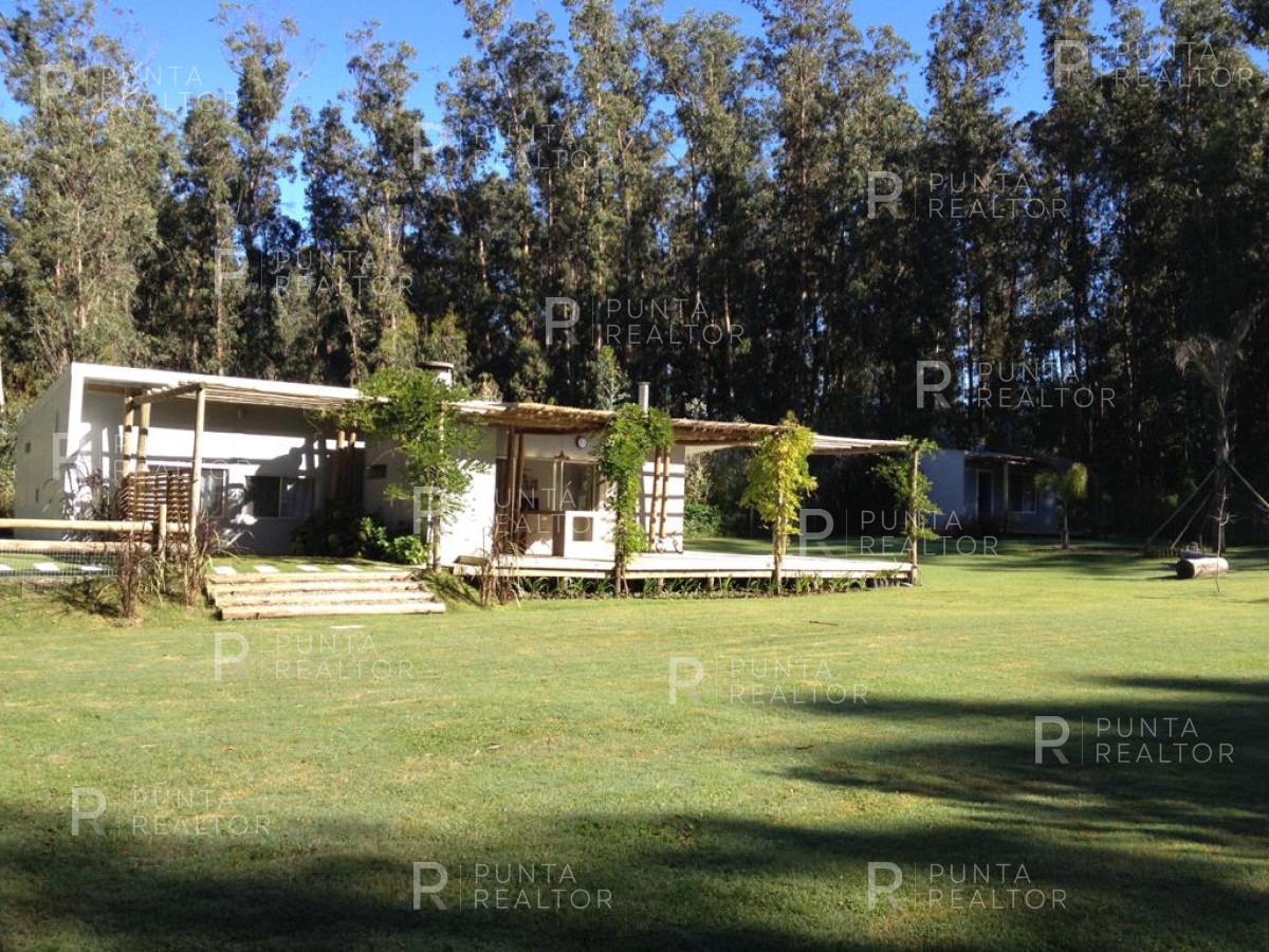 Casa ID.535 - Casa Venta, 3 dormitorios, 2 baños, El Tesoro, La Barra