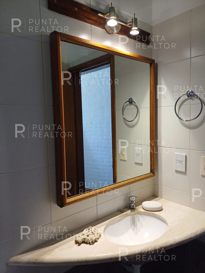 Casa ID.502 - casa Alquiler 4 dormitorios, Pileta, Montoya, La Barra, Uruguay