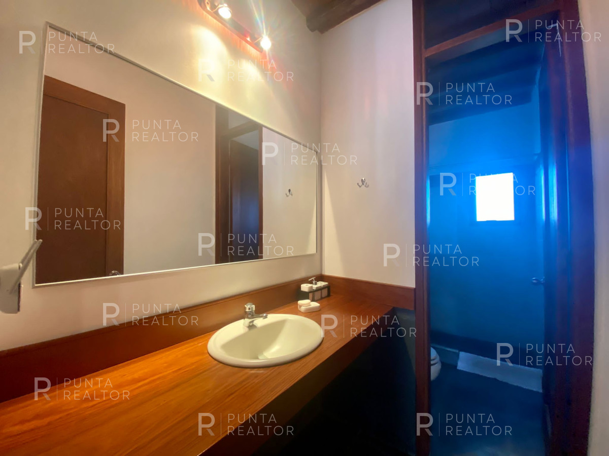 Casa ID.2055 - Casa Alquiler, 4 dormitorios, Pileta, Arenas de José Ignacio, Uruguay