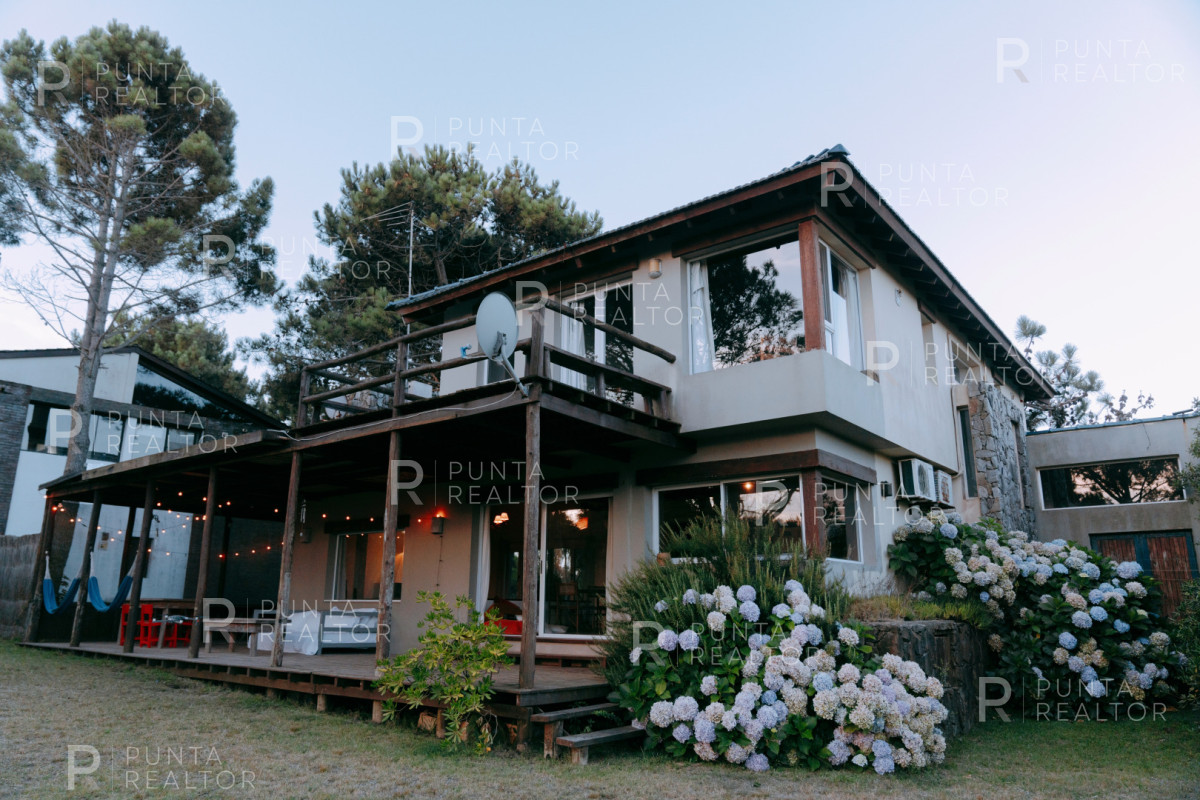 Casa ID.158 - Casa Alquiler, 4 Dormitorios, Pileta, Arenas de José Ignacio, José Ignacio, Uruguay