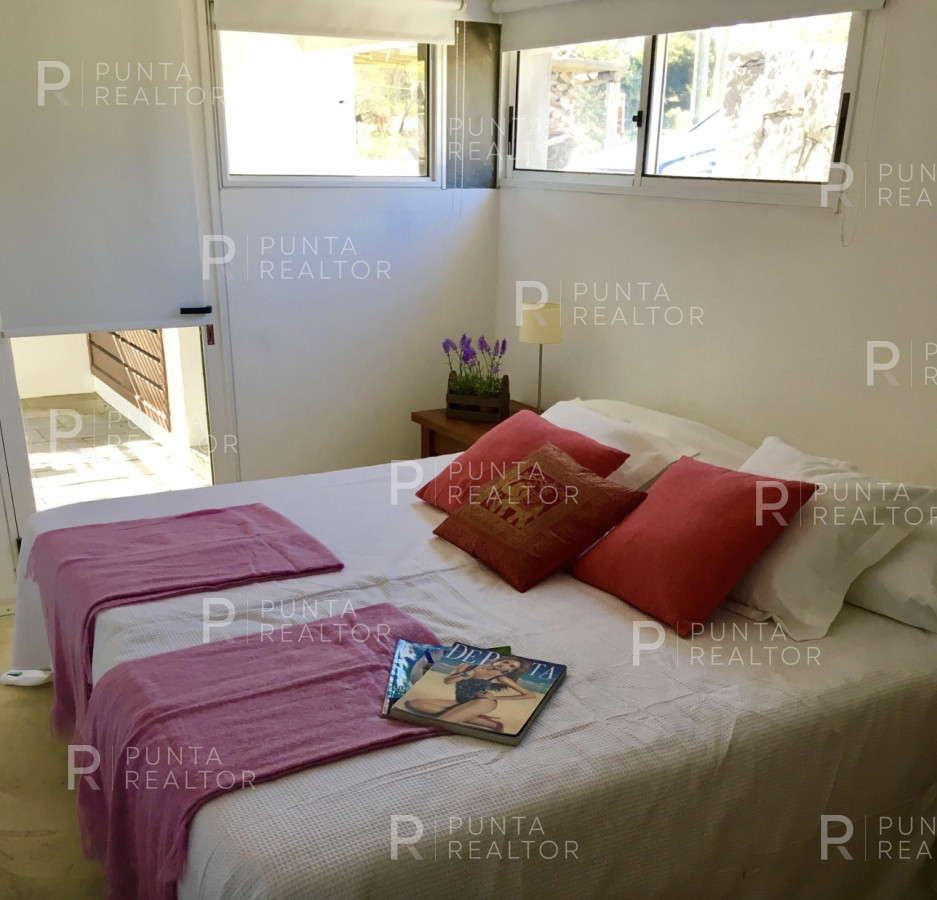 Casa ID.2155 - Casa venta 5 dormitorios, pileta, El Chorro, Manantiales, Uruguay