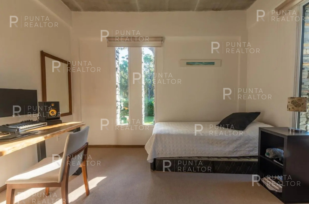 Casa ID.1773 - Venta casa 4 dormitorios La Barra, Uruguay 