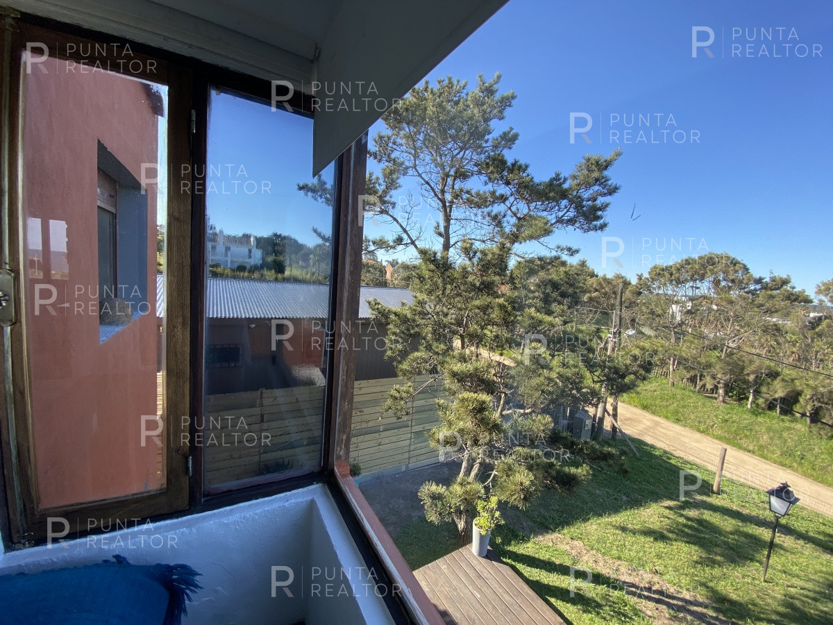 Casa ID.807 - Casa Venta 5 dormitorios, Altos de Punta Piedras, Manantiales, Uruguay