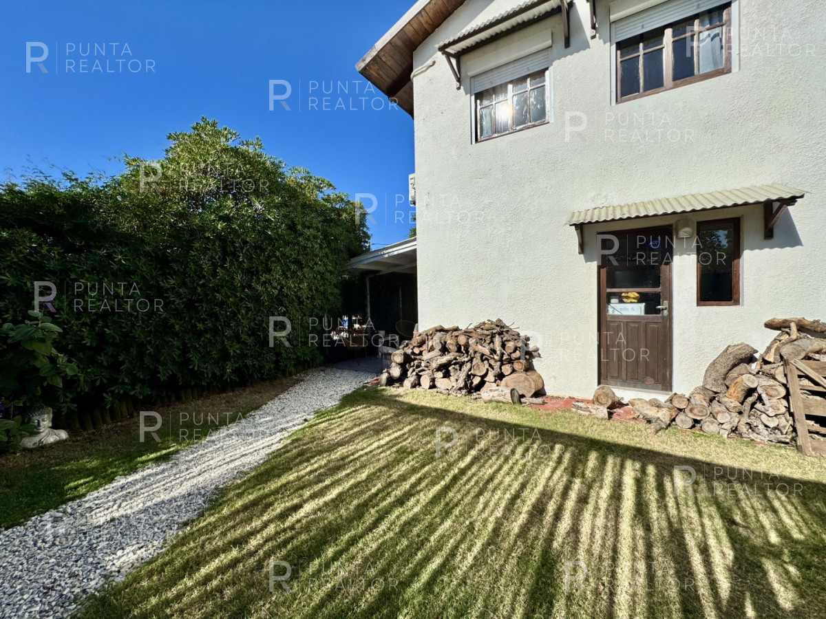 Casa ID.138 - Casa Venta 4 dormitorios, El Tesoro, La Barra, Uruguay