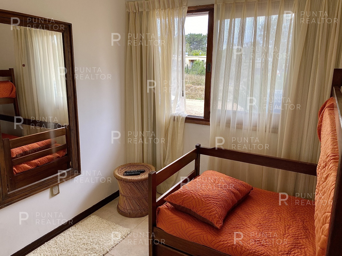 Casa ID.163 - Casa alquiler 4 dormitorios, pileta, Manantiales, Uruguay