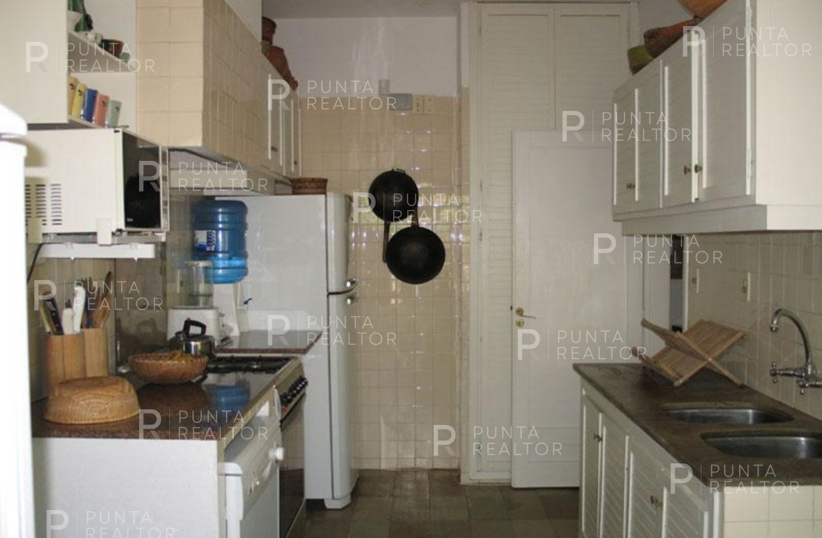 Casa ID.144 - Casa Venta, 4 dormitorios, La Barra, Uruguay